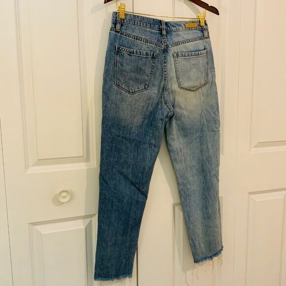 Blank NYC The Madison Crop High Rise Asymmetrical Button Closure Size 27 - Picture 10 of 13